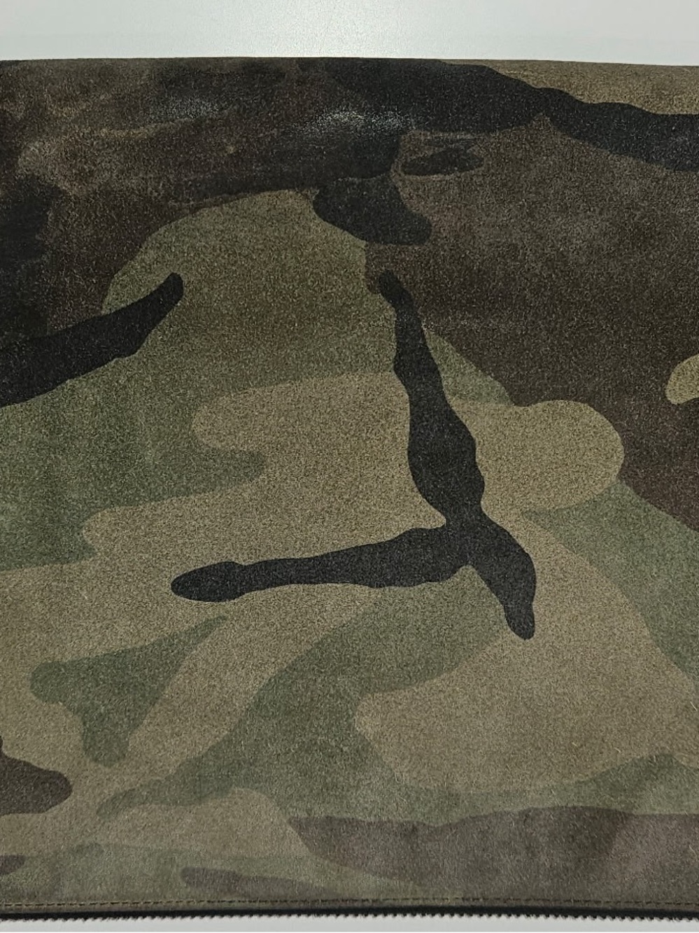 Saint Laurent Camo Star Zip Pouch in Olive and Black - Picture 5 of 15